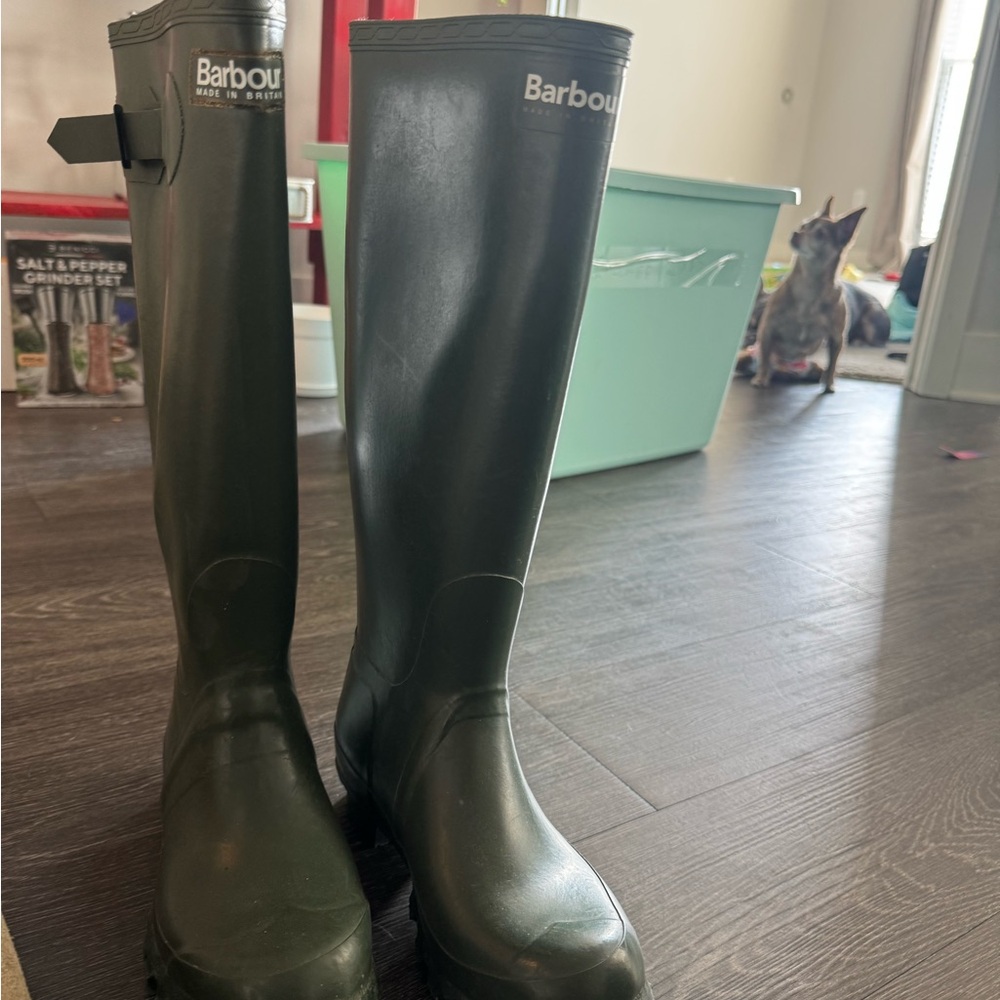 Barbour Olive Green Waterproof Boots